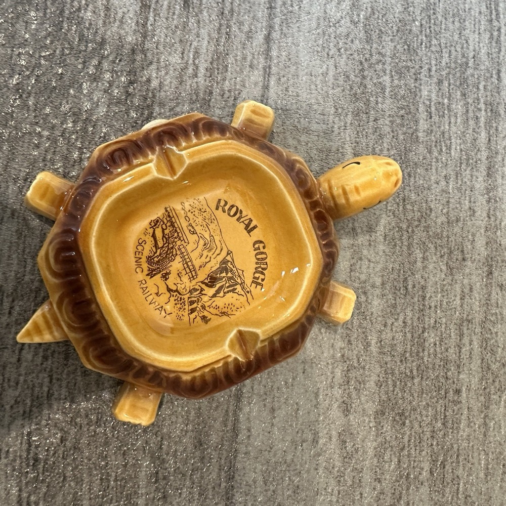 Vintage Royal Gorge Scenic Railway Souvenir Turtle Ashtray Yellow Souvenir Japan